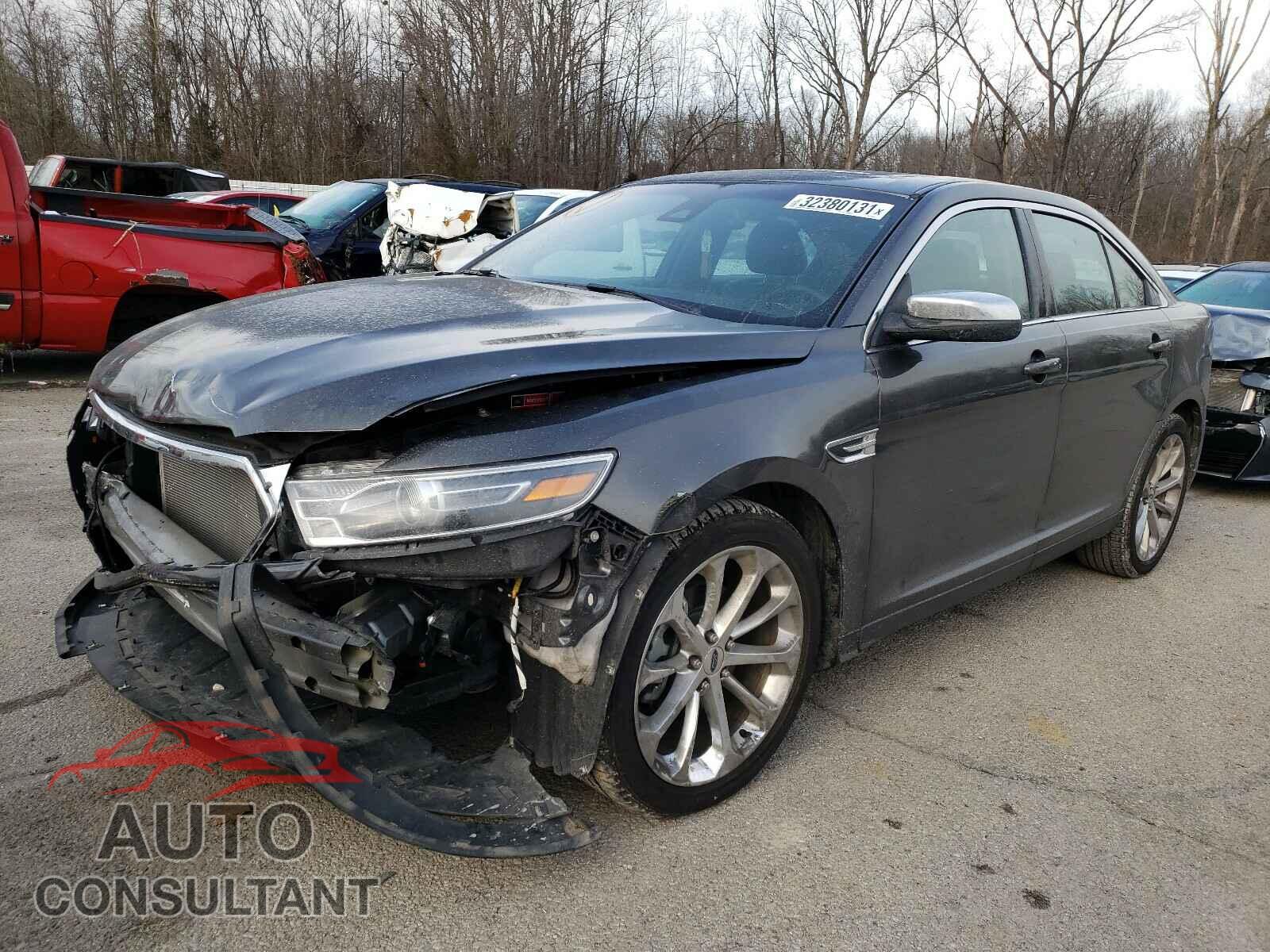 FORD TAURUS 2018 - 1FAHP2F86JG105440