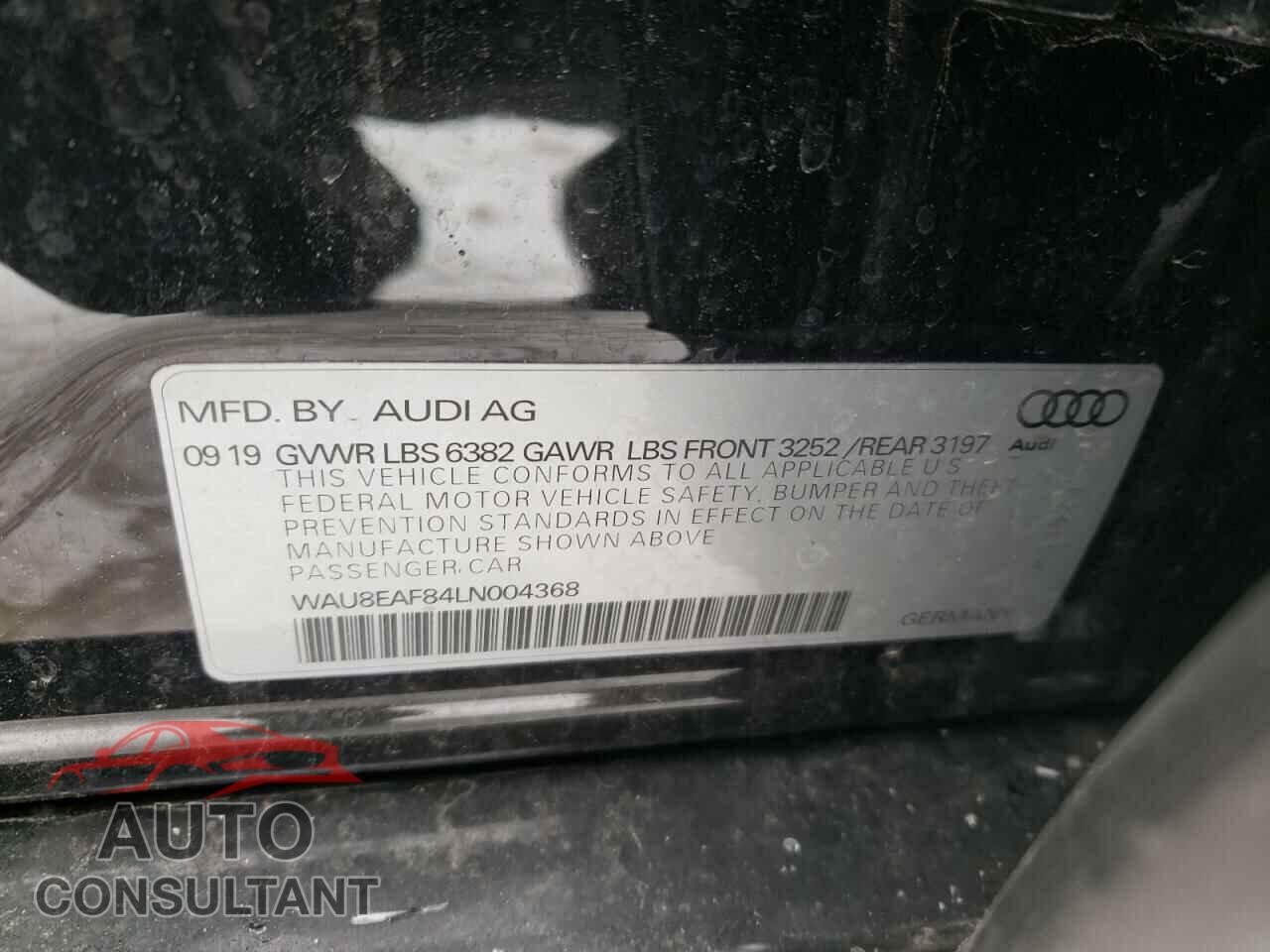AUDI A8 2020 - WAU8EAF84LN004368