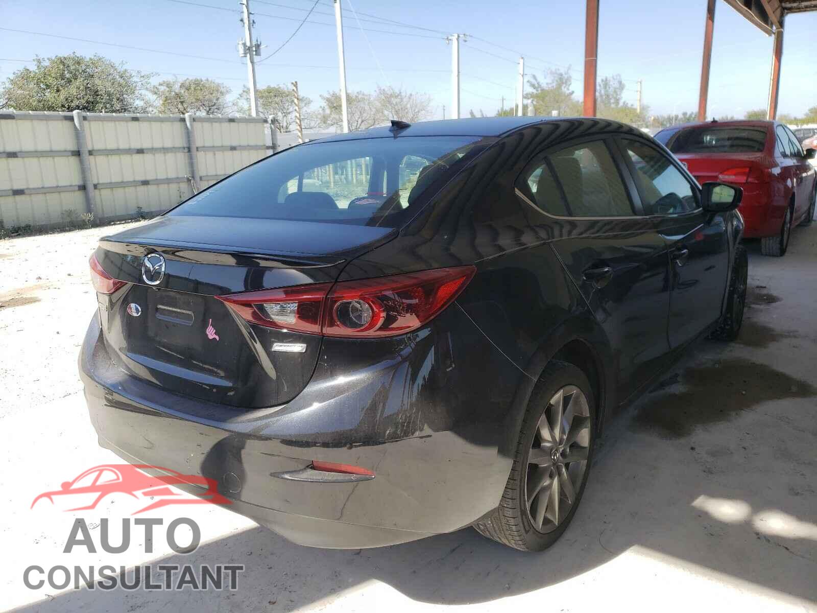 MAZDA 3 2018 - 3MZBN1W39JM228219