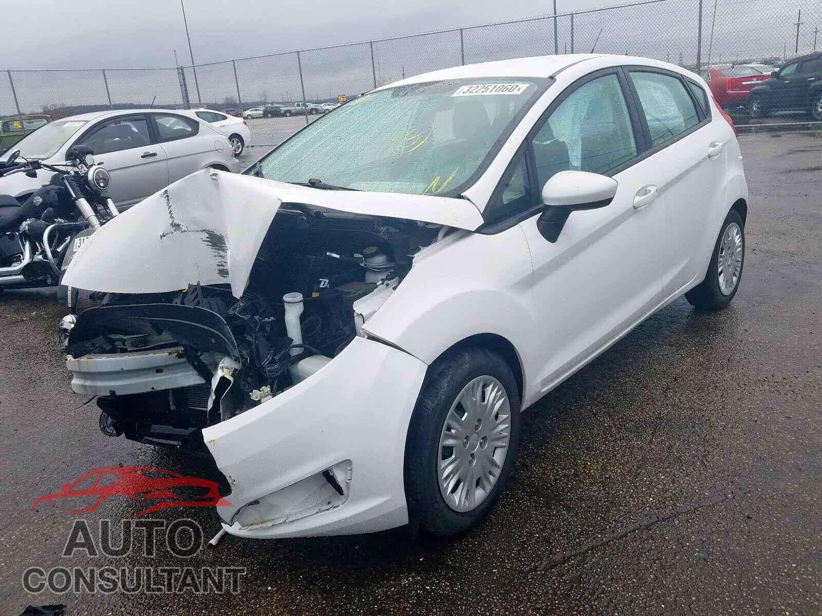 FORD FIESTA 2015 - JTHBA1D25J5064609