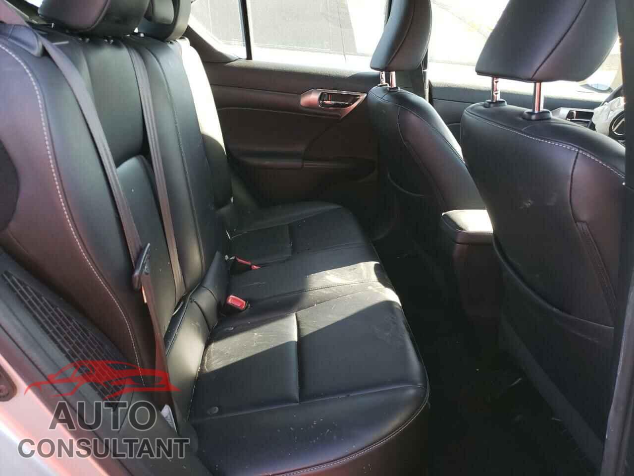 LEXUS CT 200 2015 - 4T4BF1FK3GR566549