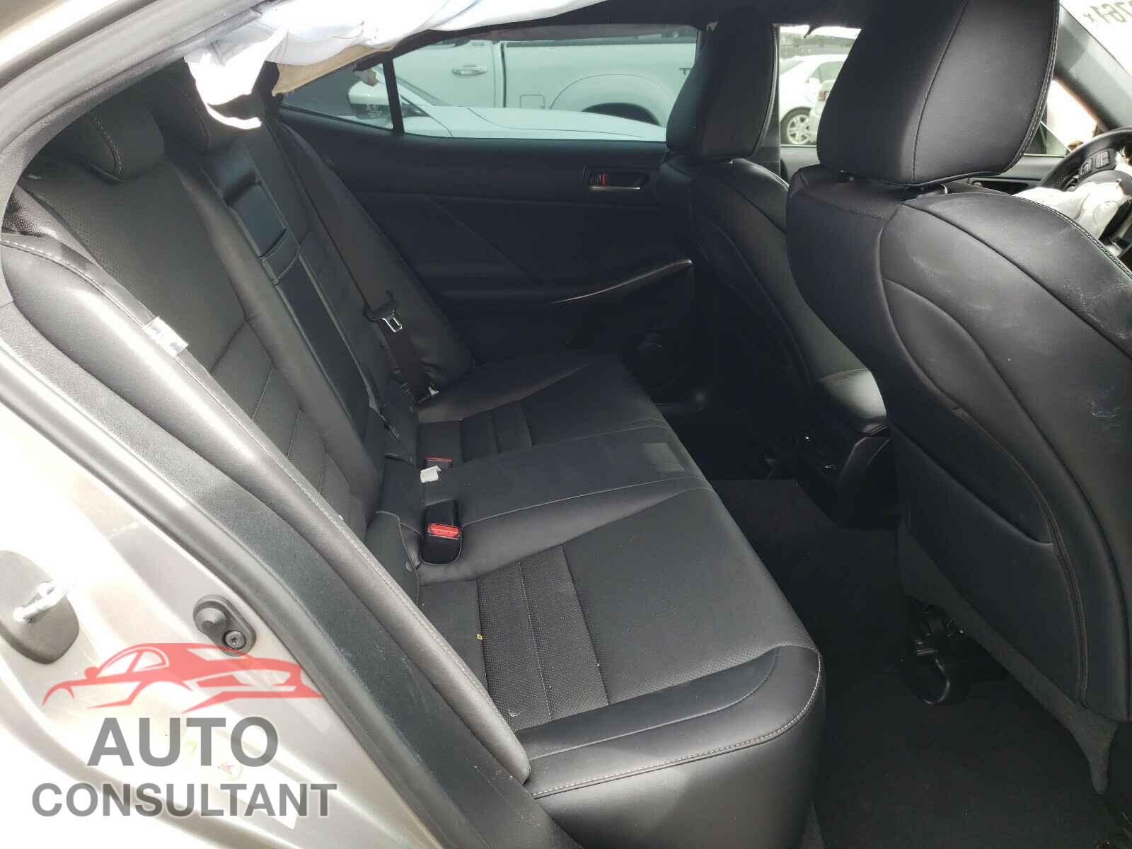 LEXUS IS 2018 - JTHBZ1D24J5033067