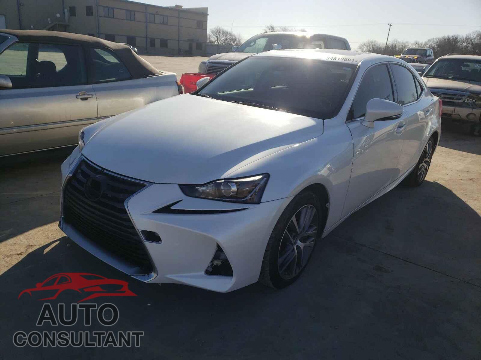 LEXUS IS 2018 - JTHBA1D21J5071265