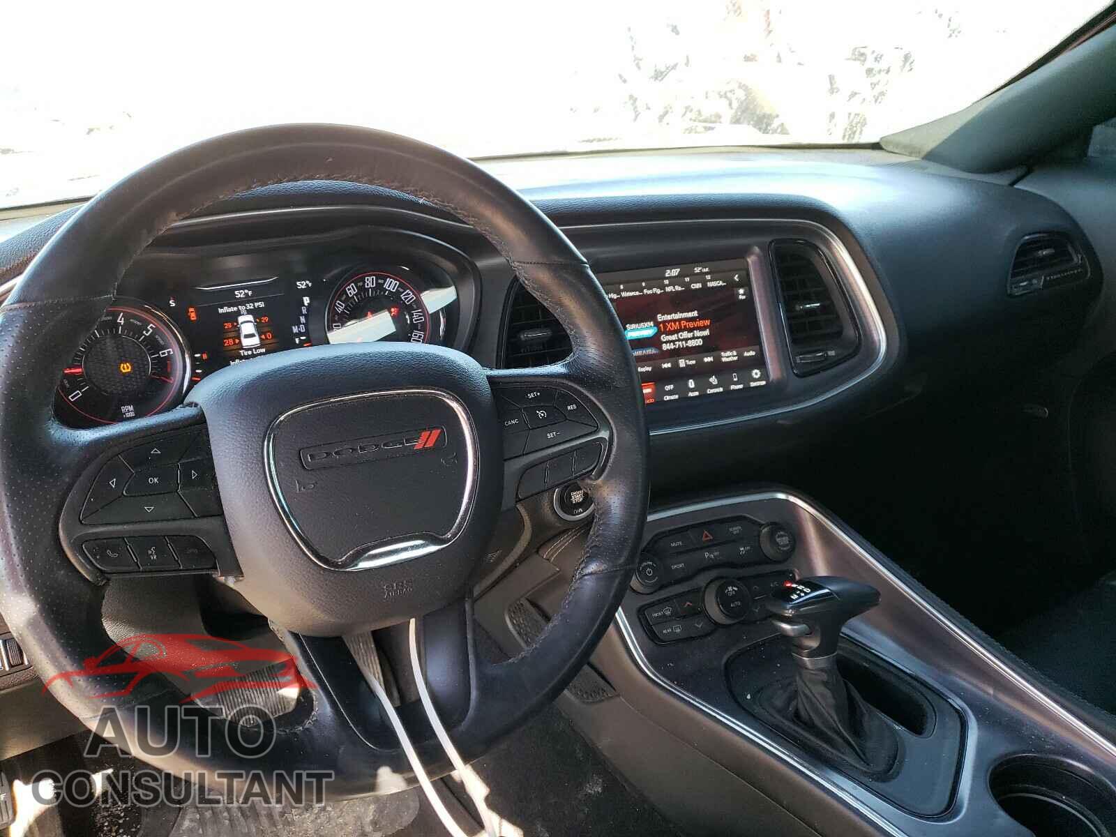 DODGE CHALLENGER 2018 - 5YFEPRAE9LP099007