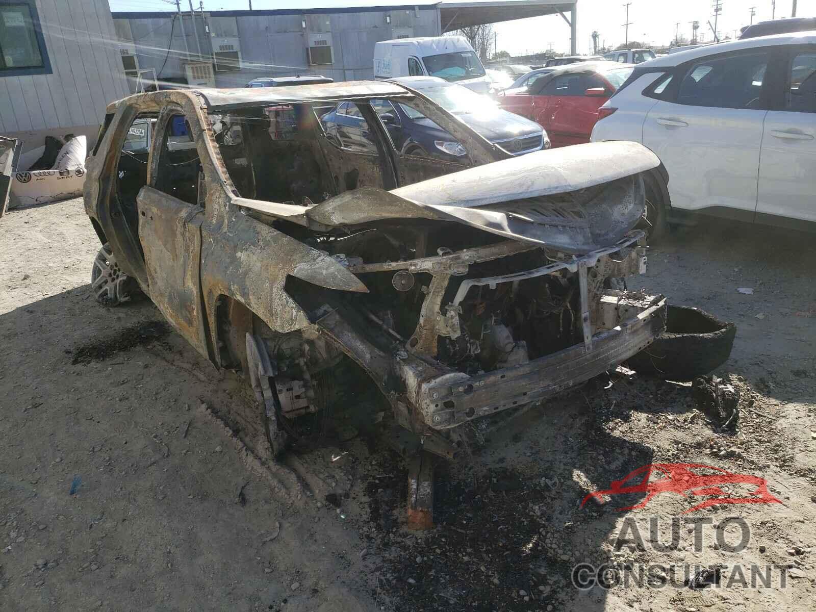 CHEVROLET TRAVERSE 2019 - 1GNERFKW8KJ261672