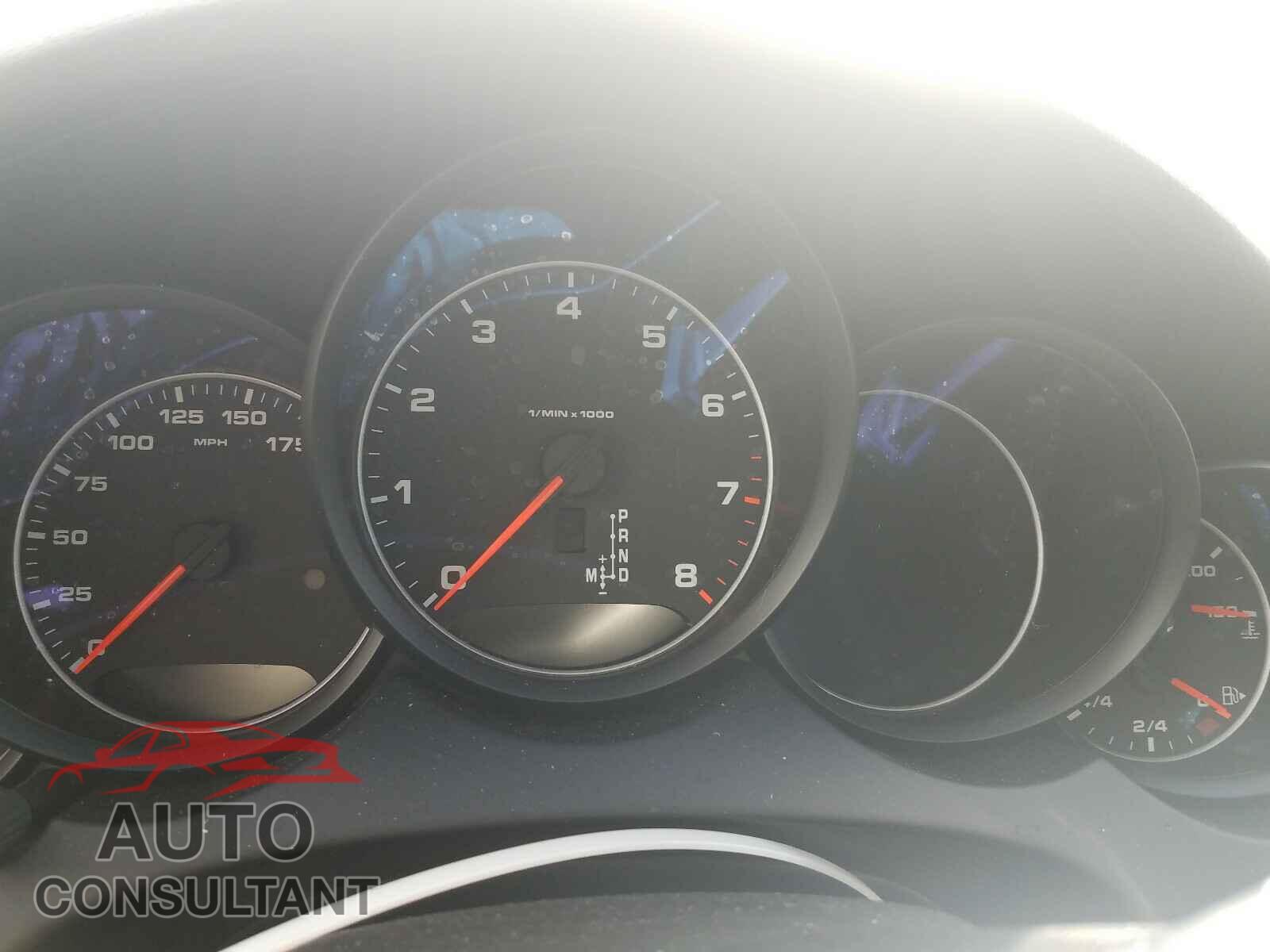 PORSCHE CAYENNE 2018 - WP1AA2A26JKA02885