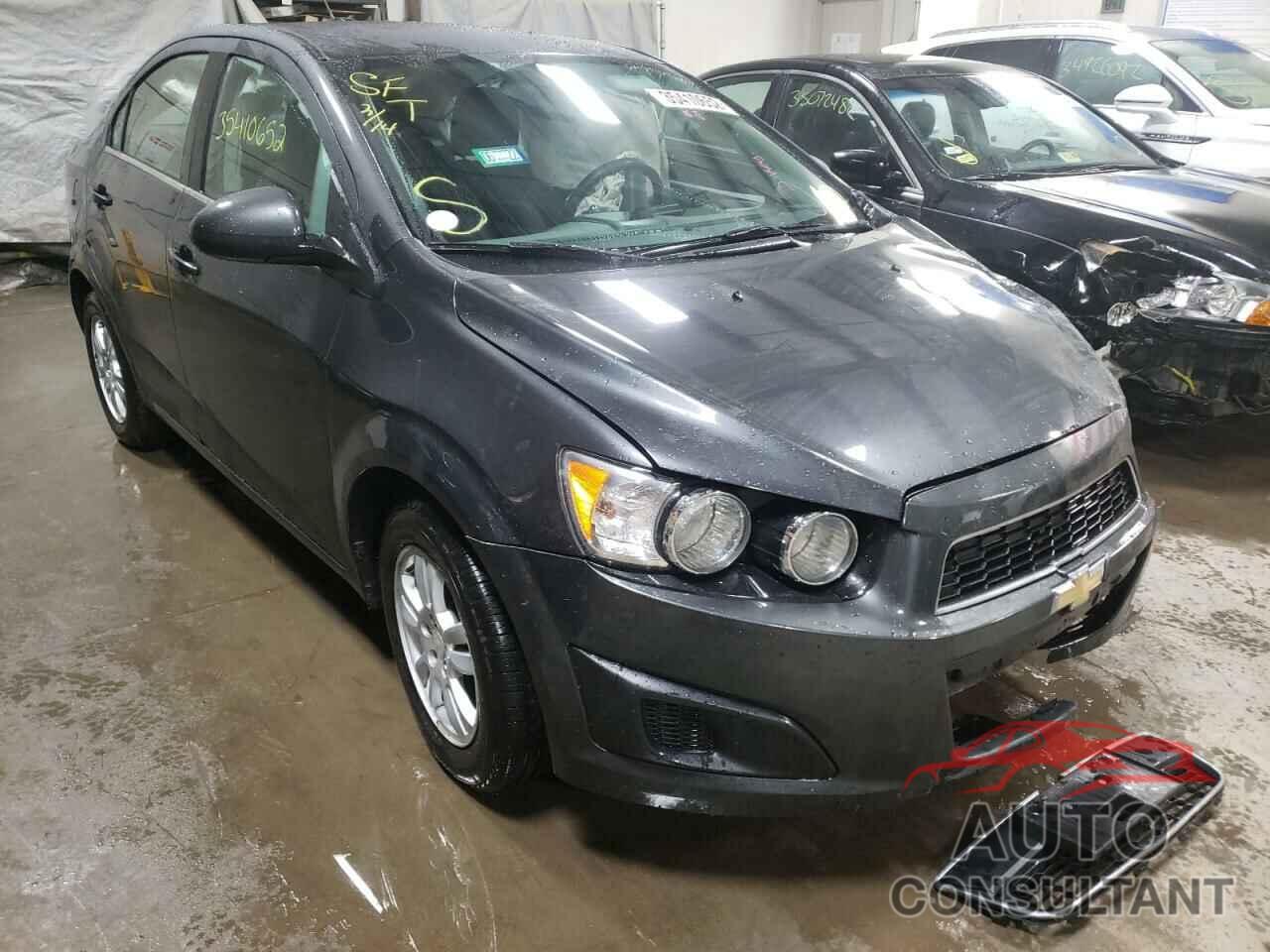 CHEVROLET SONIC 2016 - 1G1JC5SH7G4131739