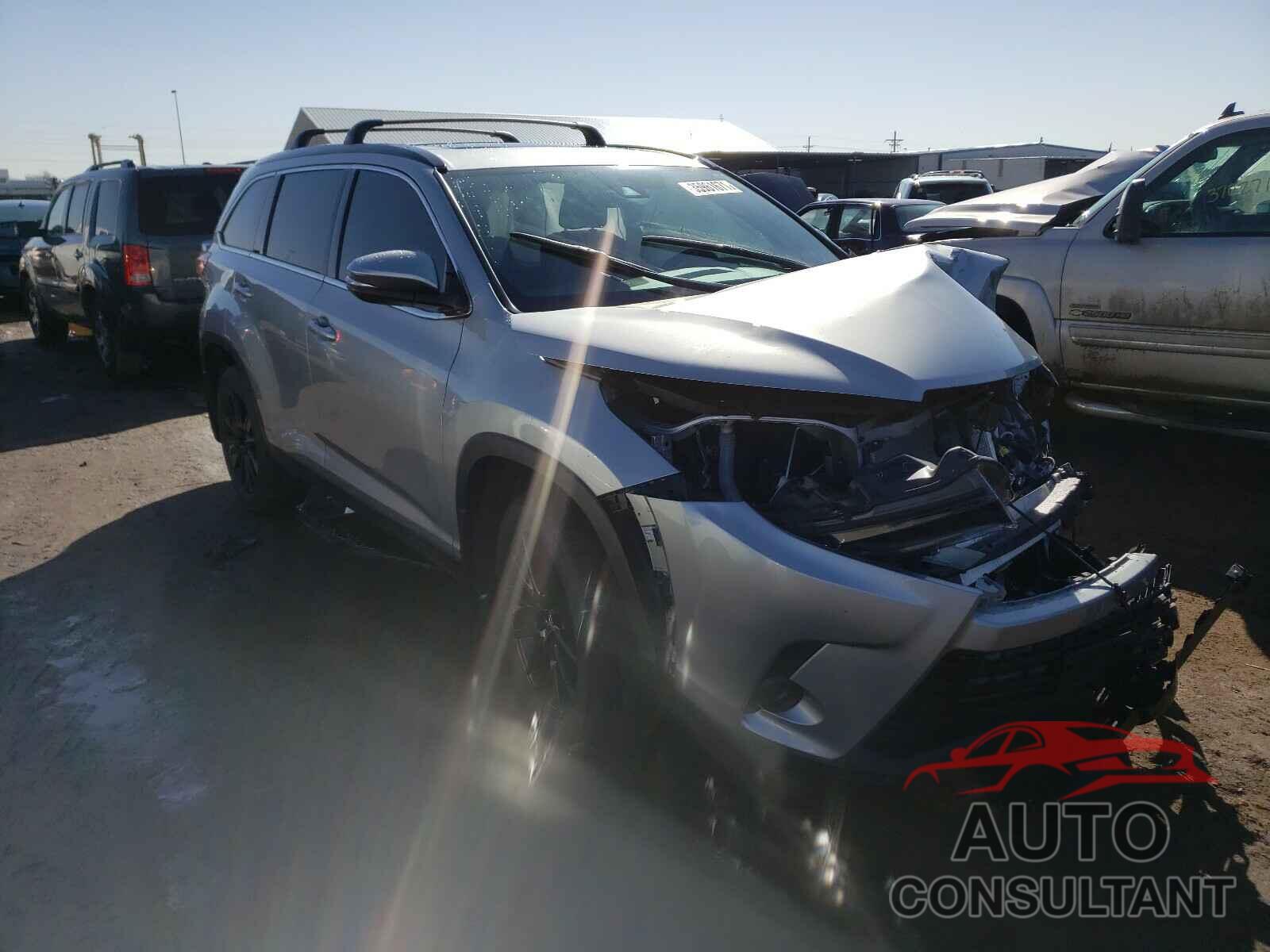 TOYOTA HIGHLANDER 2019 - 5TDJZRFH9KS611219