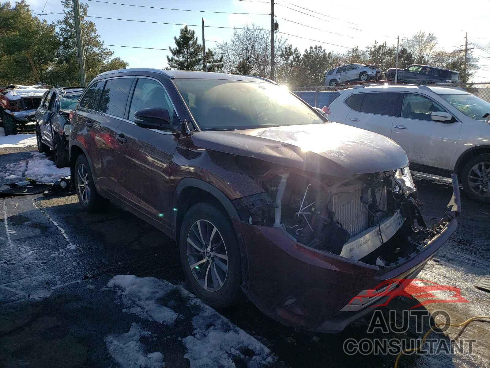 TOYOTA HIGHLANDER 2018 - 5TDJZRFH5JS840592