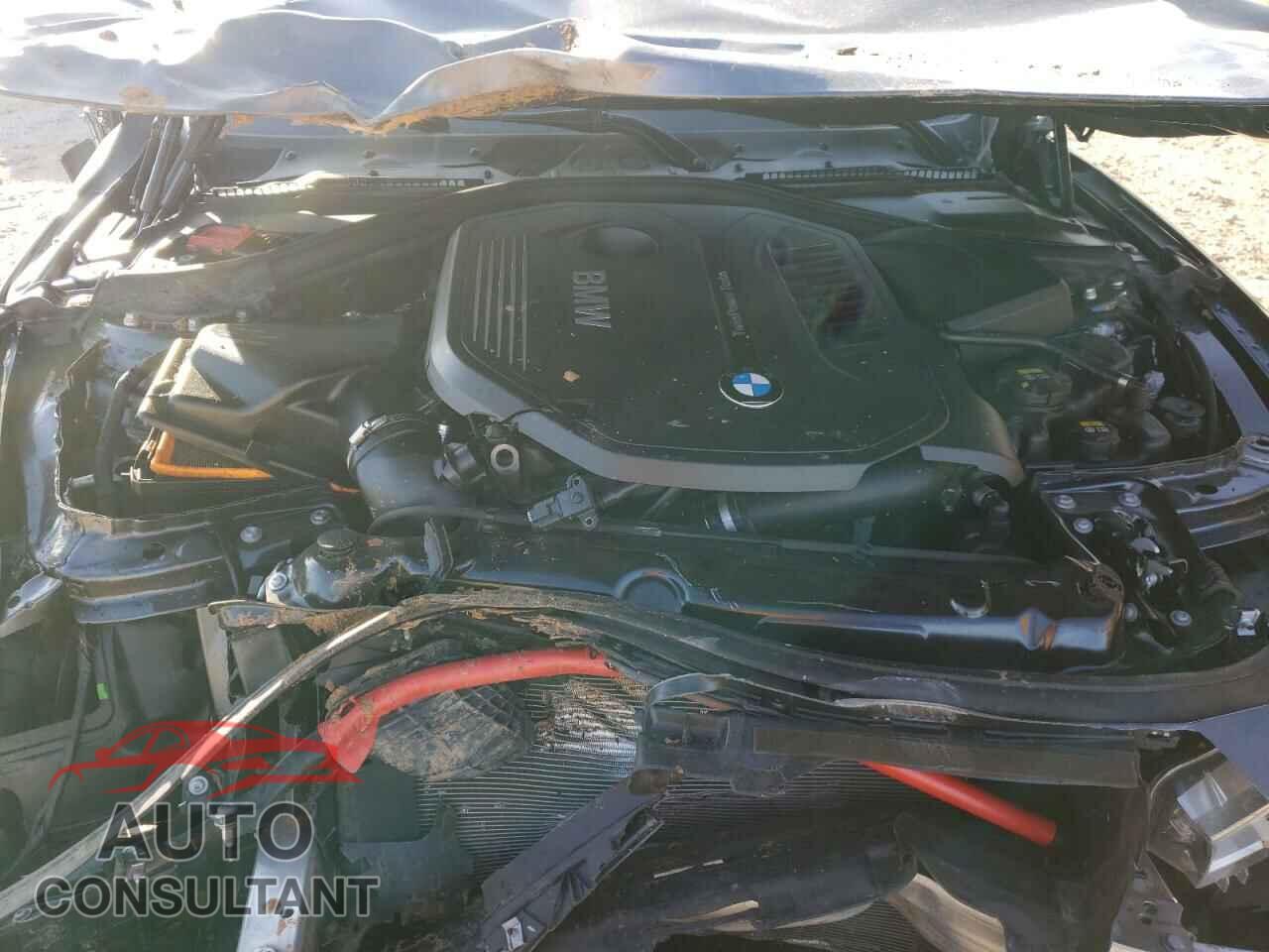 BMW 3 SERIES 2018 - WBA8B3G54JNV00860