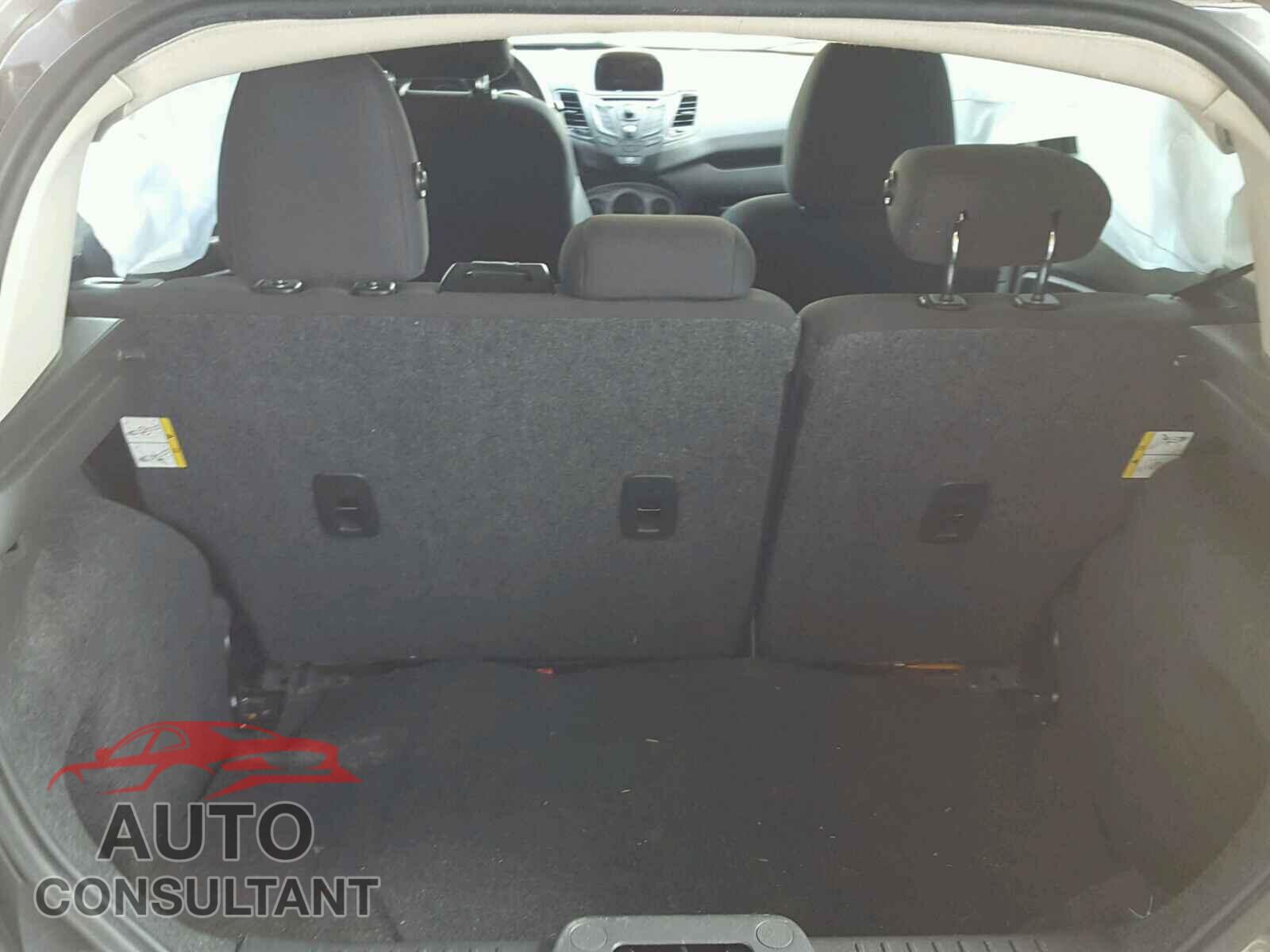 FORD FIESTA 2015 - 3FADP4EJ3FM157698