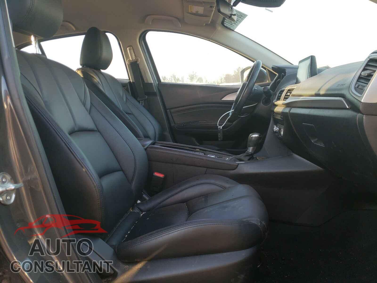 MAZDA 3 2017 - 3MZBN1L78HM148637