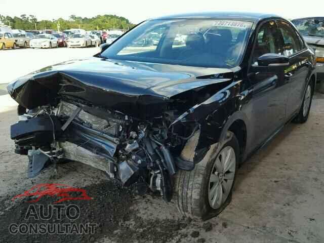 VOLKSWAGEN PASSAT 2015 - 1VWAT7A38FC022765
