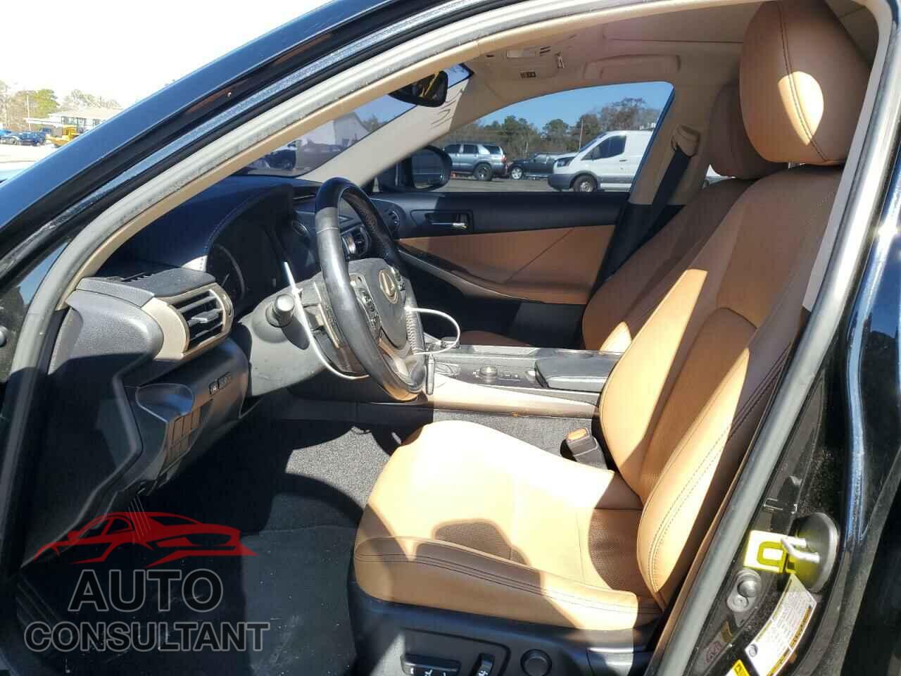 LEXUS IS 2016 - JTHBA1D26G5004234
