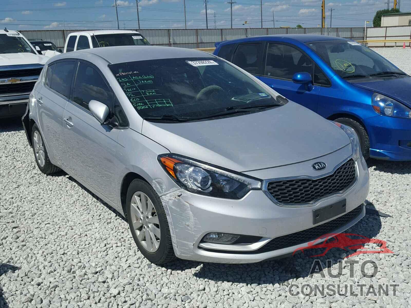 KIA FORTE 2015 - KNAFX5A89F5327285