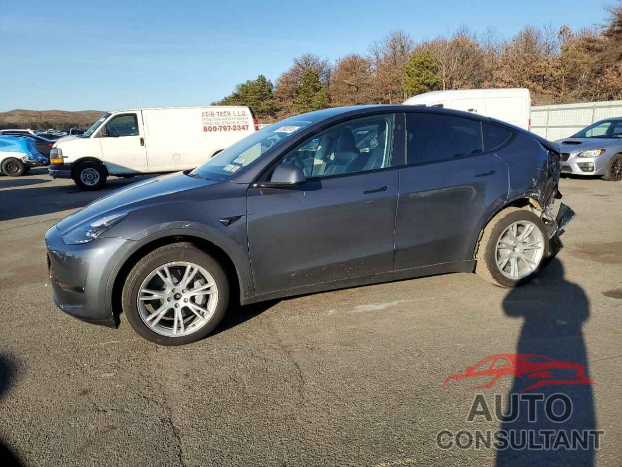 TESLA MODEL Y 2023 - 7SAYGDEEXPF840330