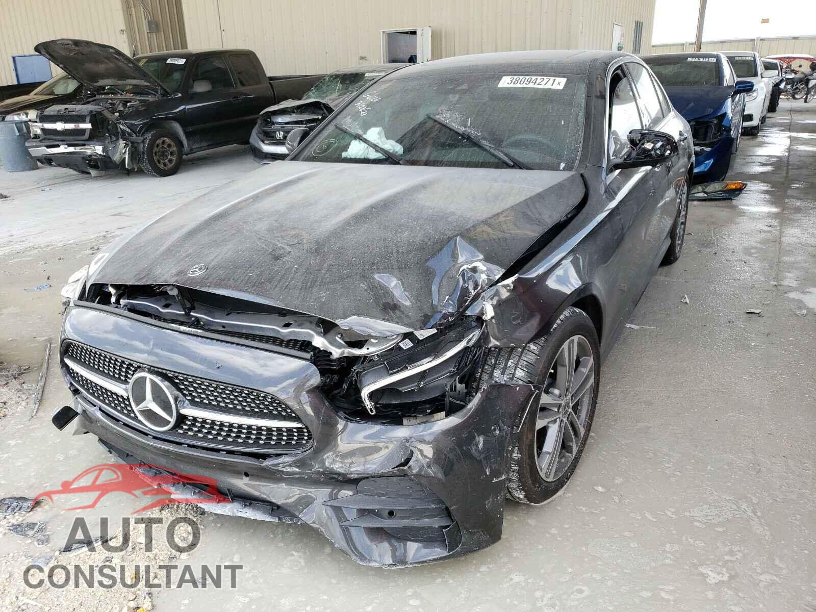 MERCEDES-BENZ E CLASS 2021 - W1KZF8DBXMA915444