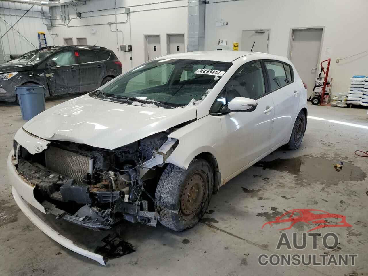 KIA FORTE 2018 - KNAFK5A85J5771397