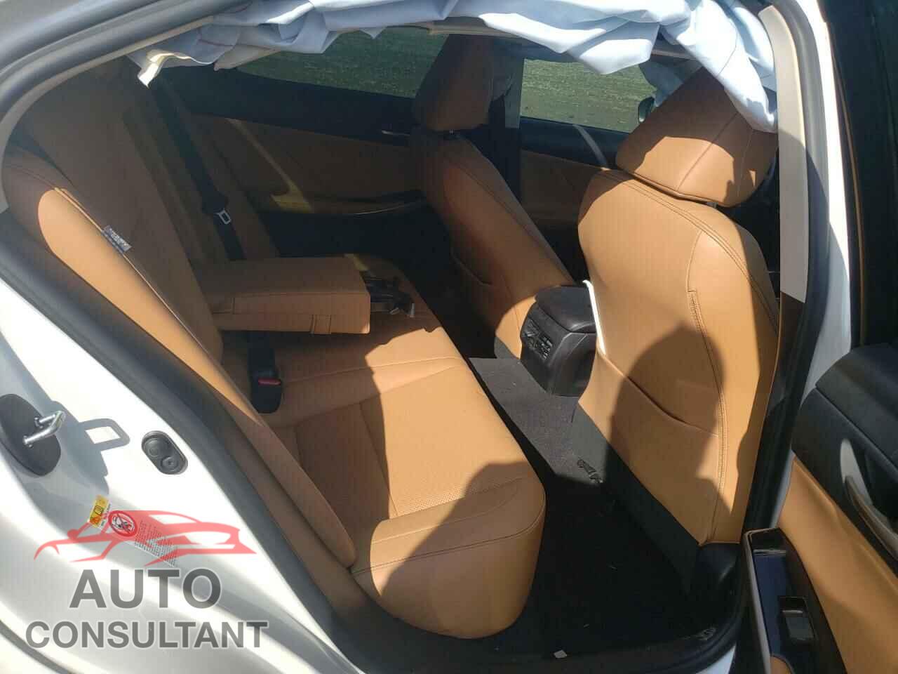 LEXUS IS 2017 - JTHBA1D25H5053667