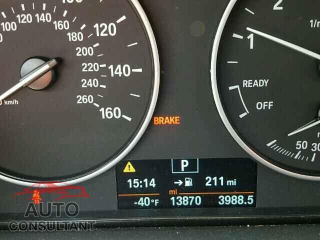 BMW 3 SERIES 2016 - WBA8A9C54GK619157