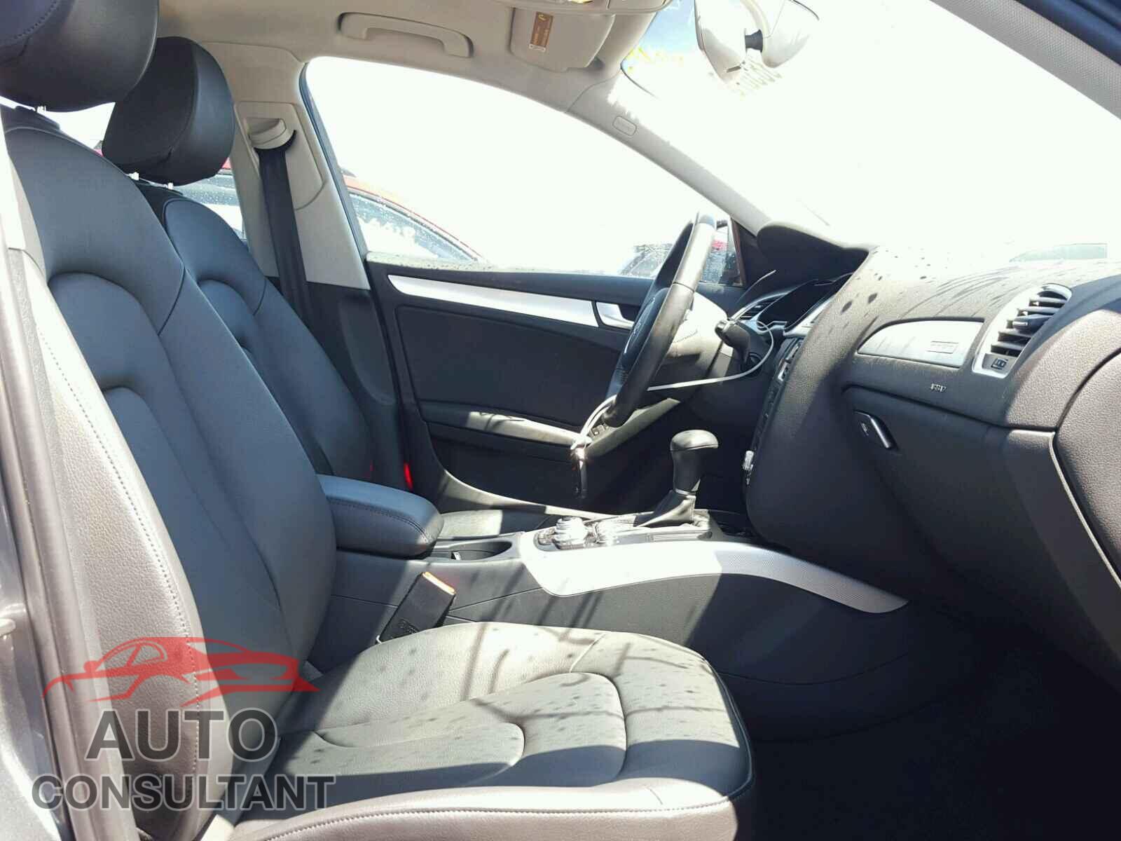 AUDI A4 2016 - WAUBFAFL5GA008921