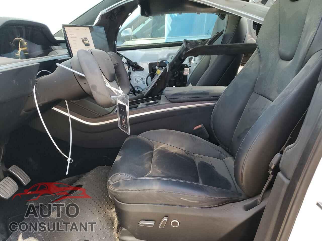 TESLA MODEL X 2023 - 7SAXCBE56PF385780