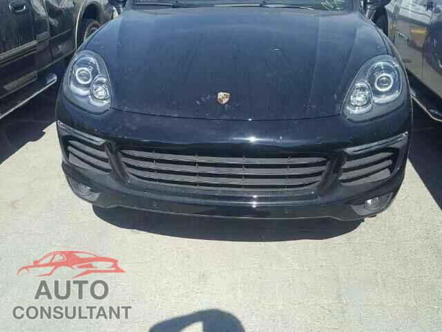 PORSCHE CAYENNE 2018 - WP1AA2A26JKA03728