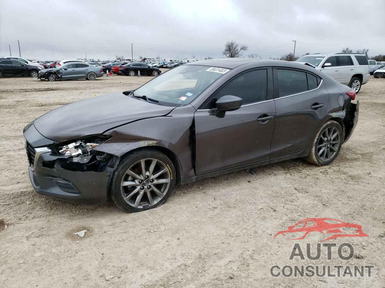 MAZDA 3 2018 - 3MZBN1V38JM209601