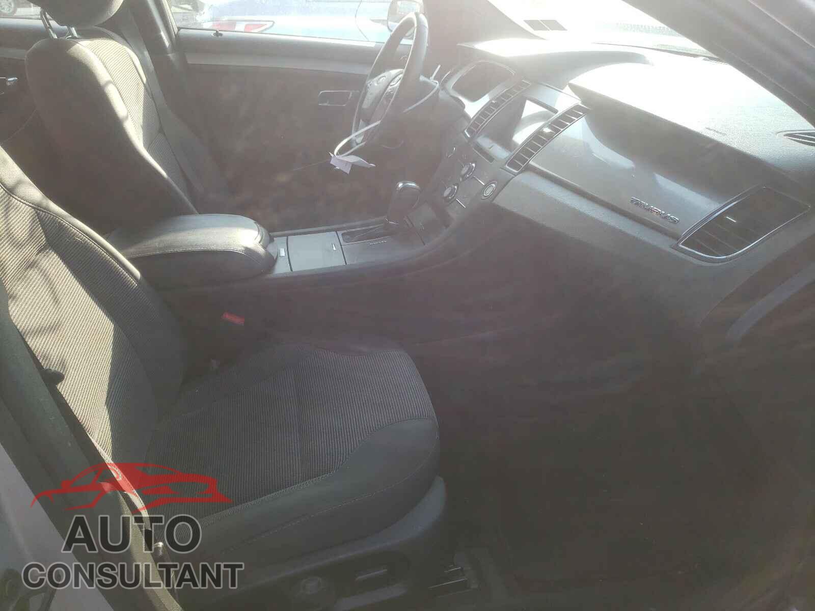 FORD TAURUS 2016 - 1FAHP2E82GG139708