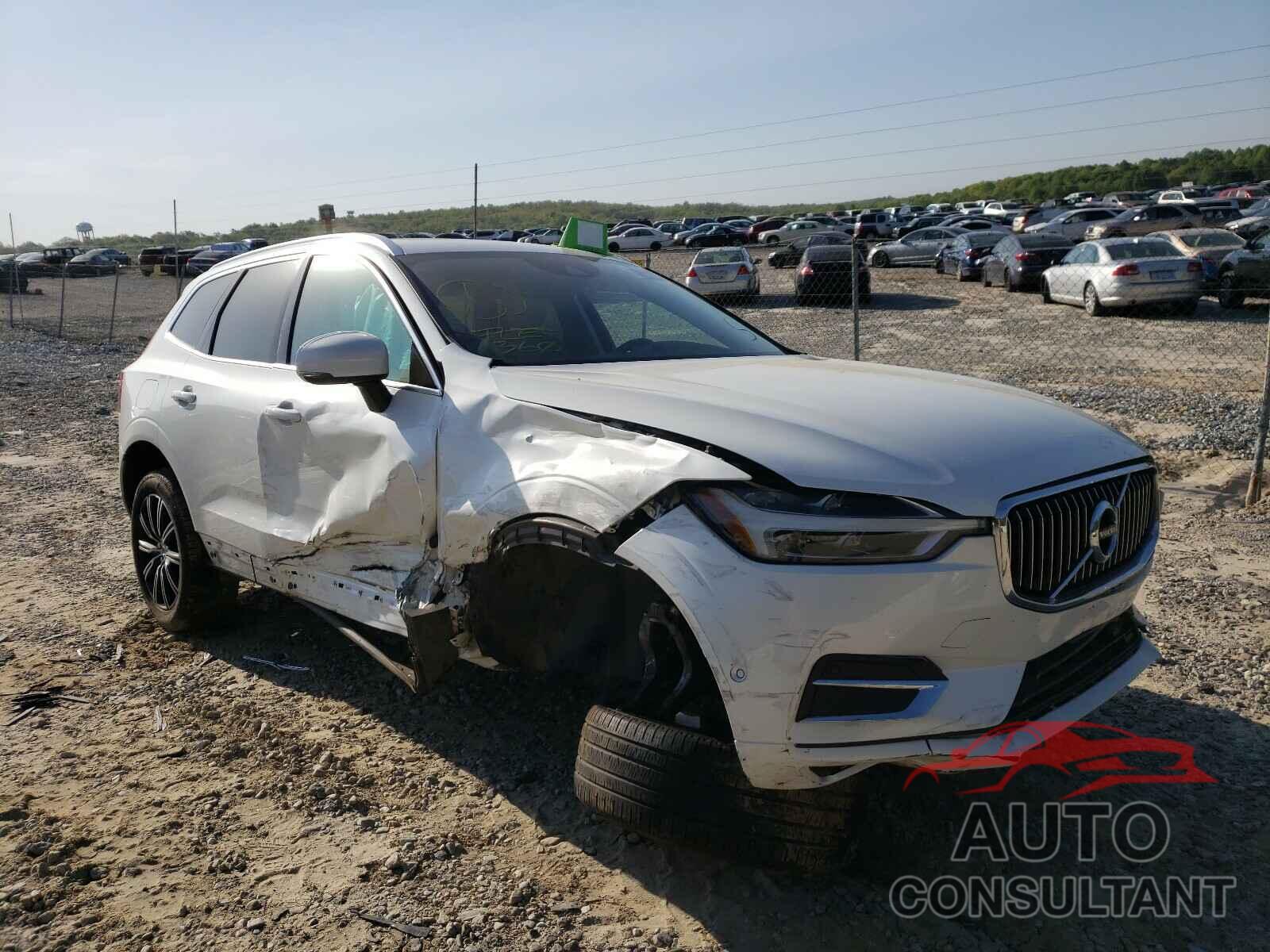 VOLVO XC60 2018 - YV4102RL7J1036659