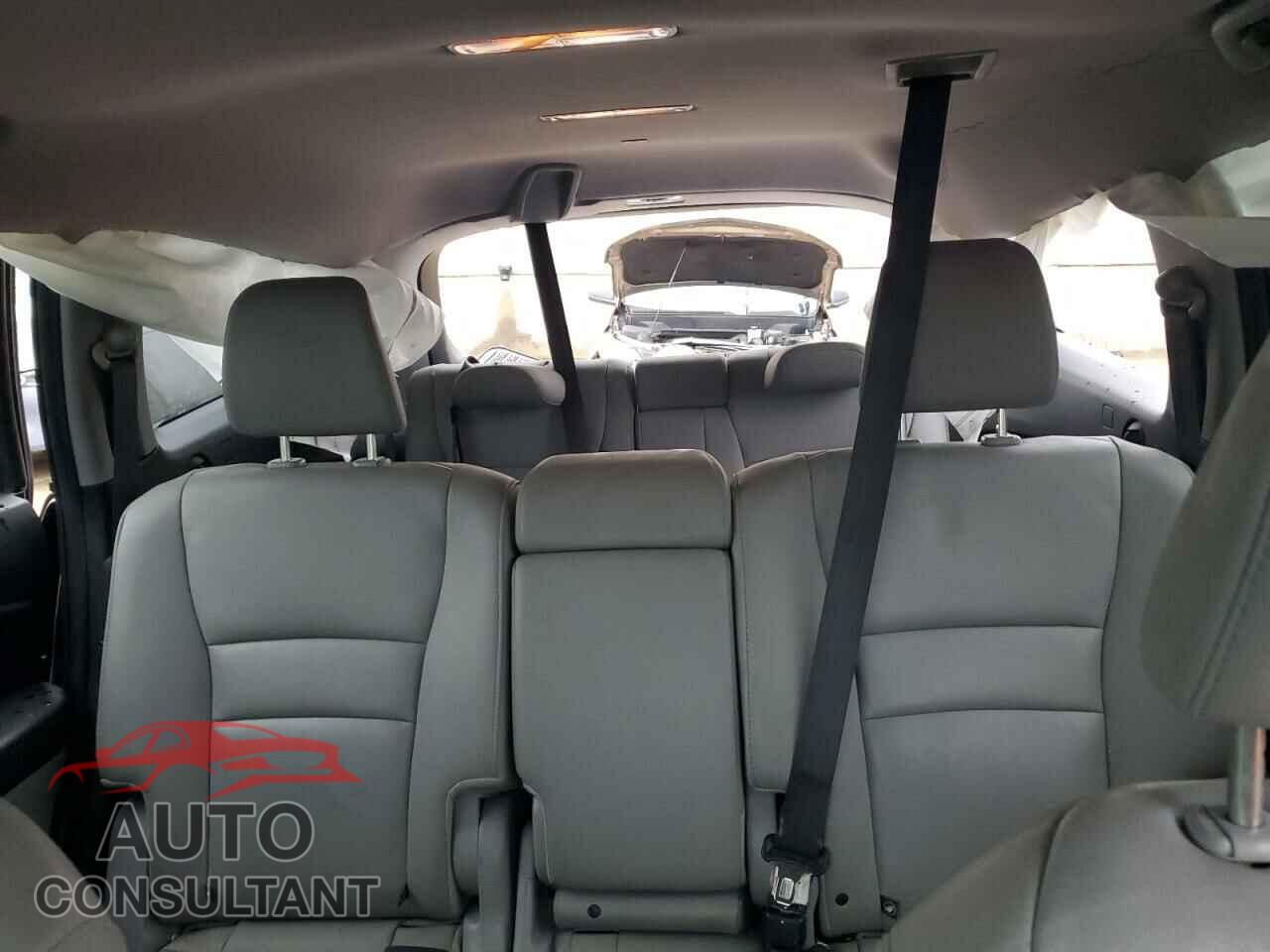 HONDA PILOT 2017 - 5FNYF6H54HB065760