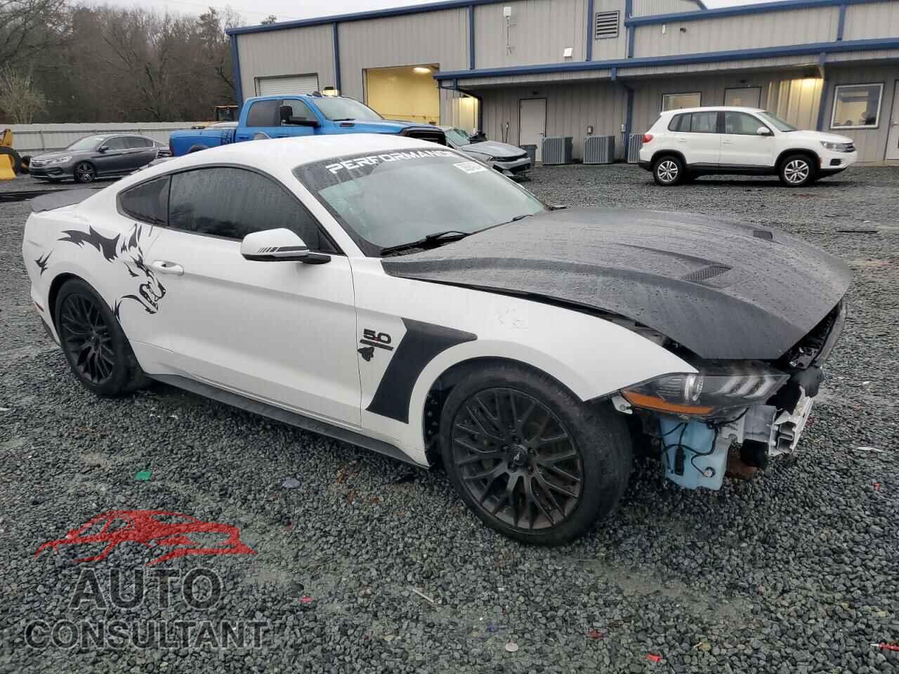 FORD MUSTANG 2018 - 1FA6P8CF2J5127461