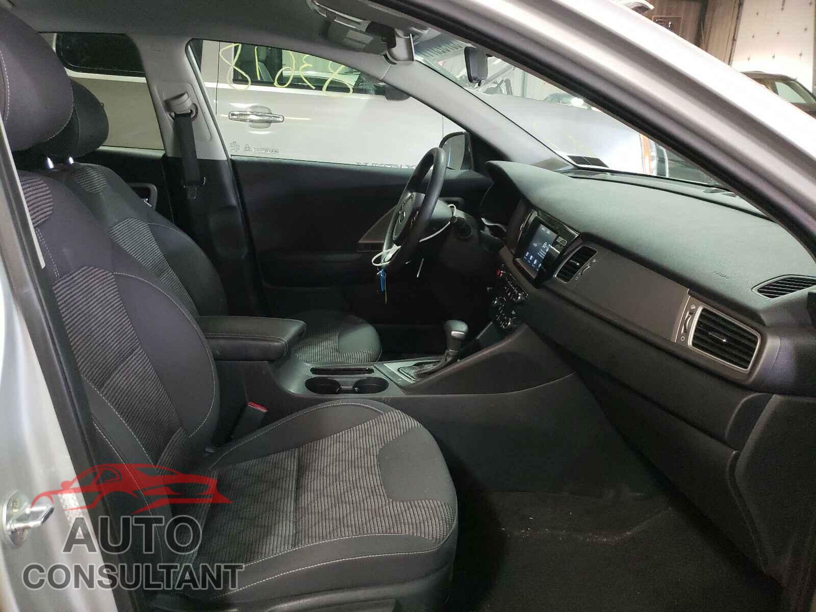 KIA NIRO 2017 - KNDCB3LC8H5049069