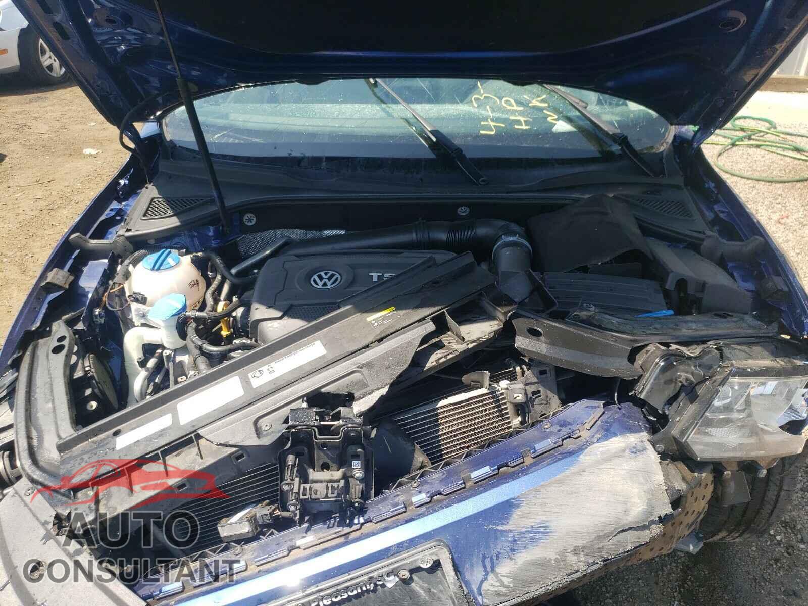 VOLKSWAGEN PASSAT 2017 - 1VWBT7A32HC020484