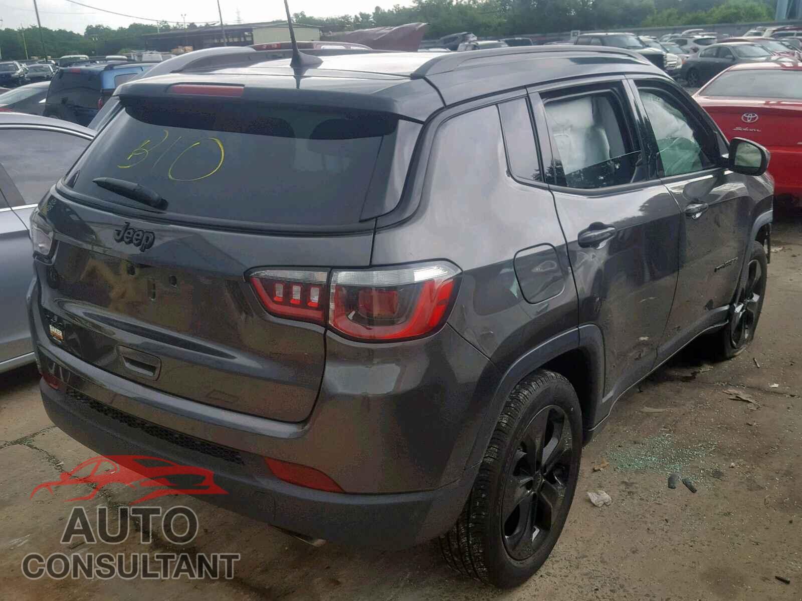 JEEP COMPASS LA 2018 - 3C4NJDBB0JT453371