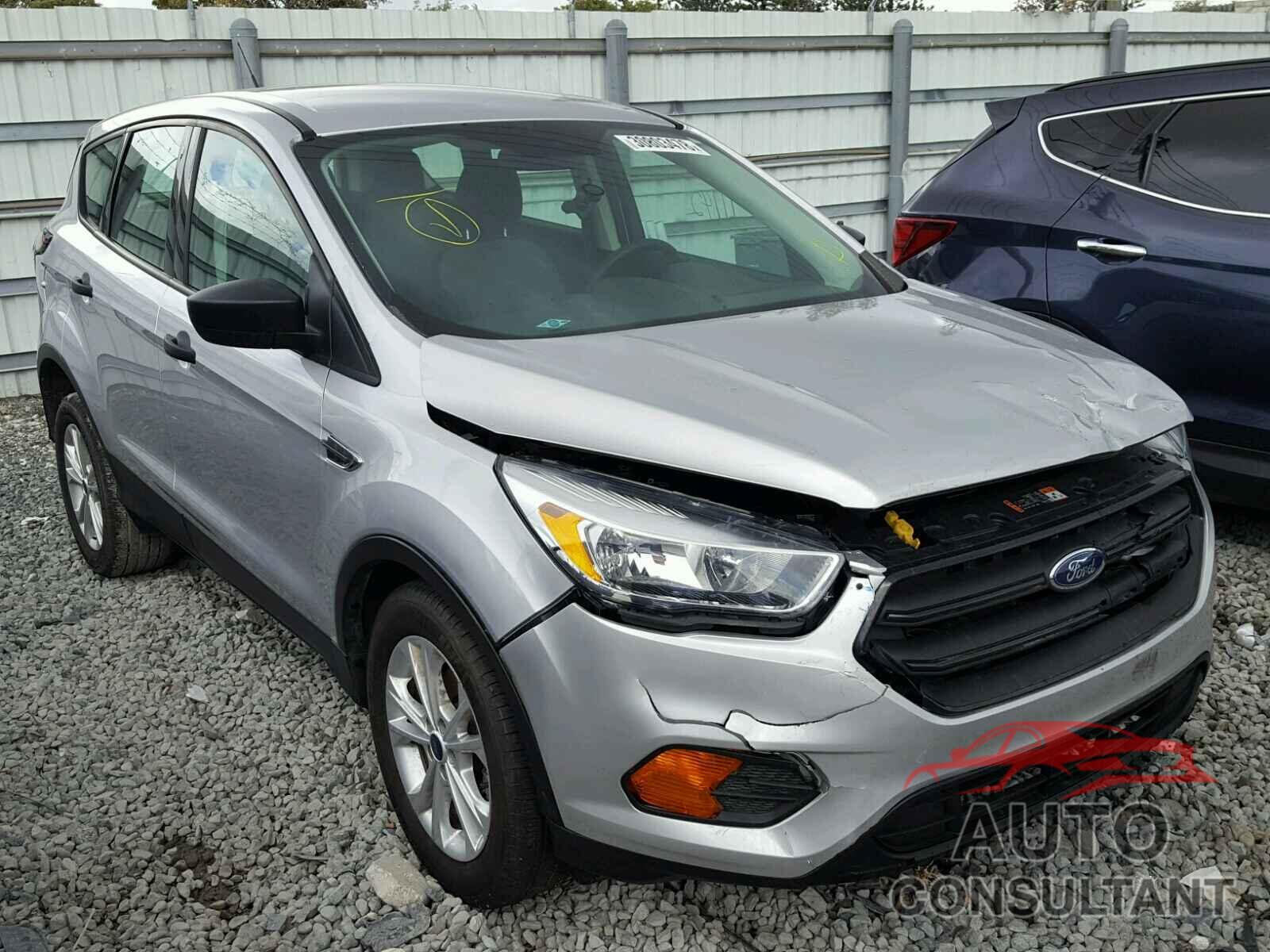 FORD ESCAPE 2017 - 1FMCU0F71HUD34205