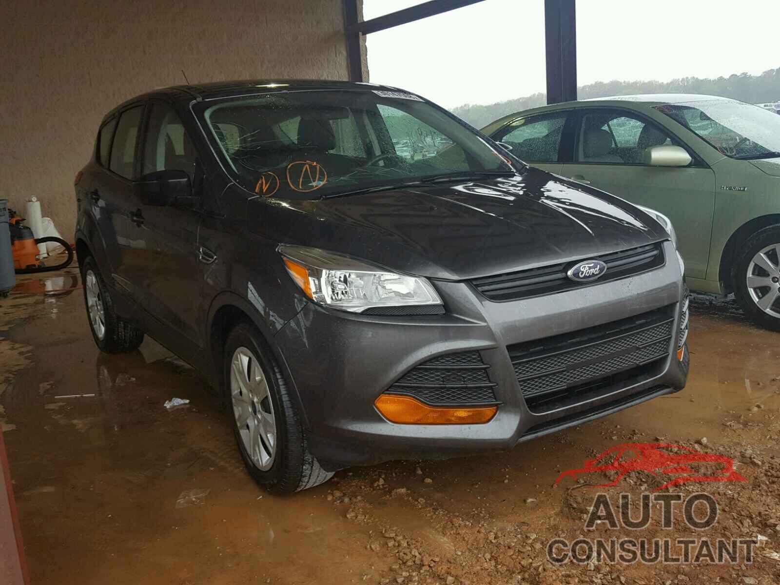 FORD ESCAPE 2015 - 1FMCU0F7XFUC40093