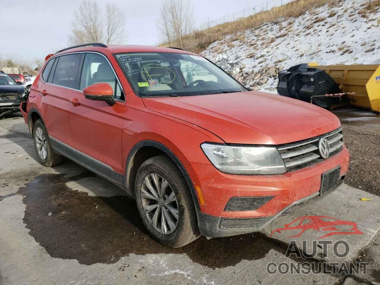 VOLKSWAGEN TIGUAN 2018 - 3VV2B7AX1JM175767