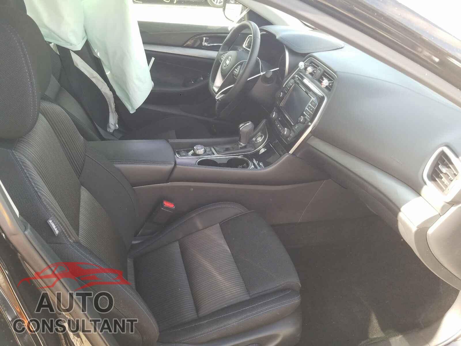 NISSAN MAXIMA 2018 - 1N4AA6AP1JC398261