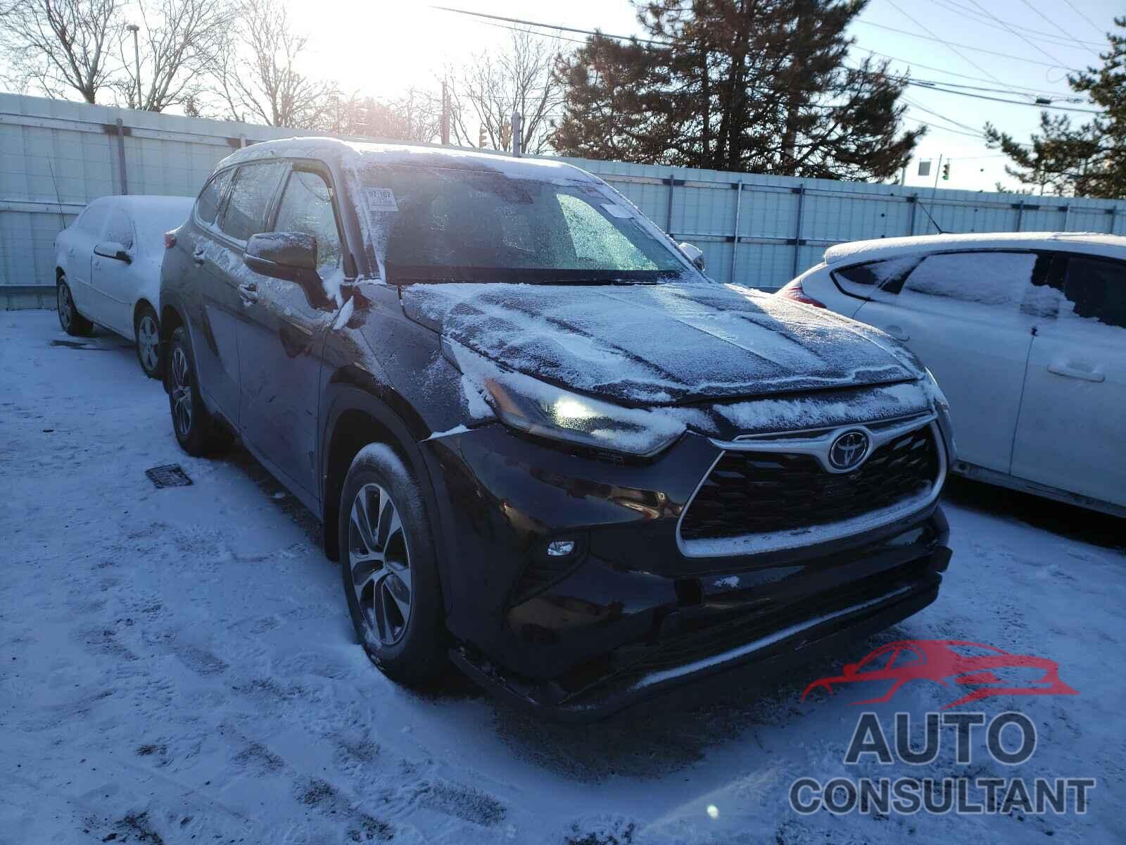 TOYOTA HIGHLANDER 2021 - 5TDGZRBH4MS064654