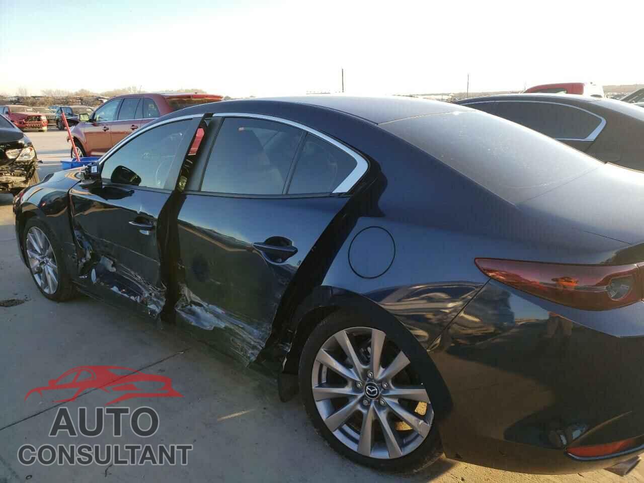 MAZDA 3 2021 - JM1BPABLXM1338555