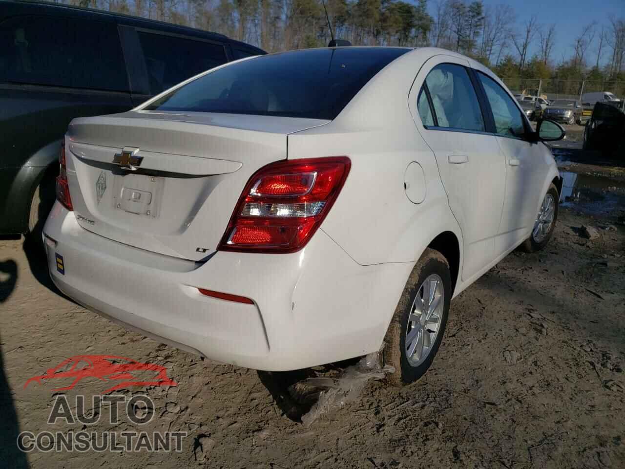 CHEVROLET SONIC 2017 - 1G1JD5SH9H4103147