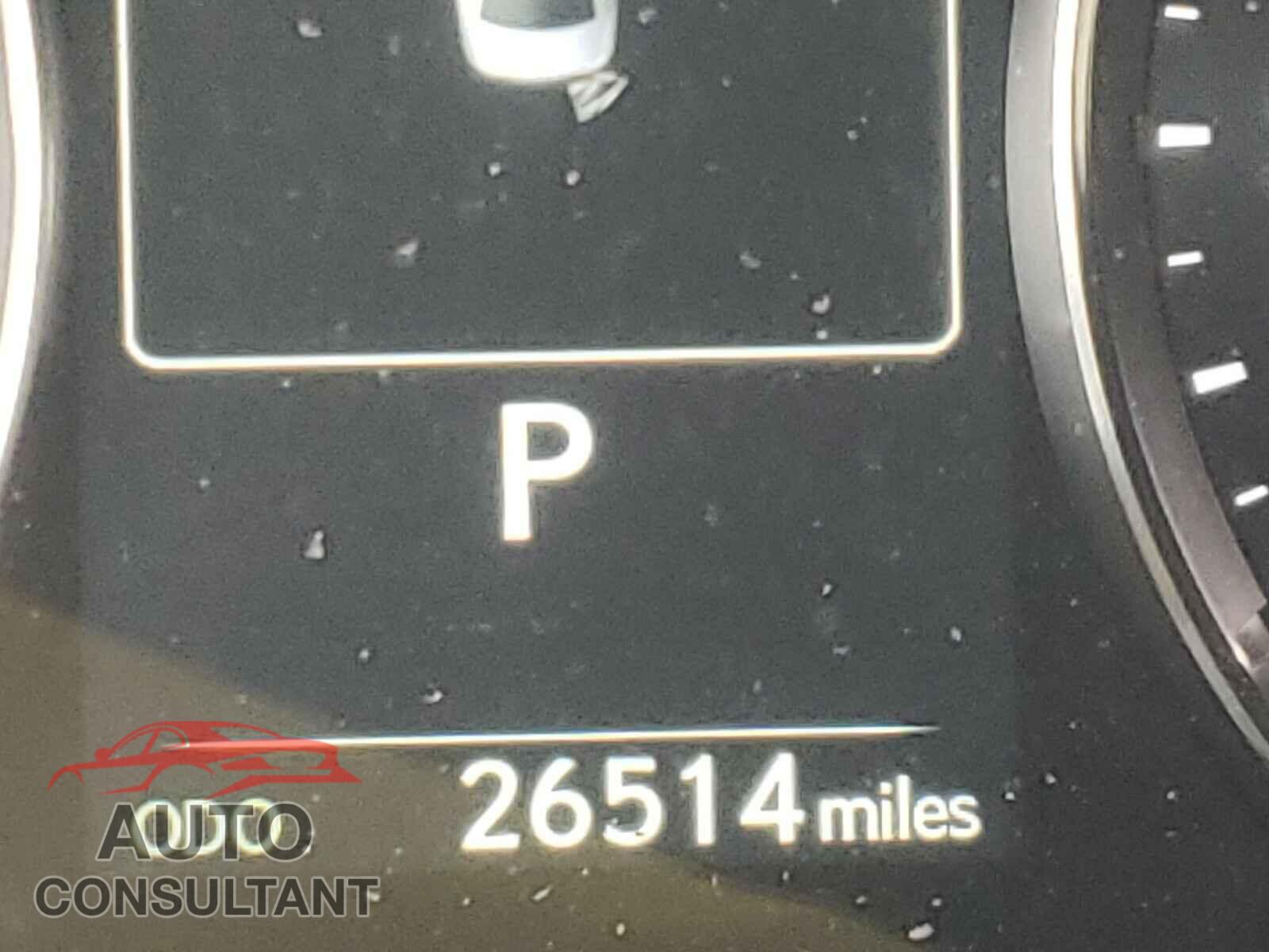 LEXUS IS 2018 - JTHC81D21J5026472