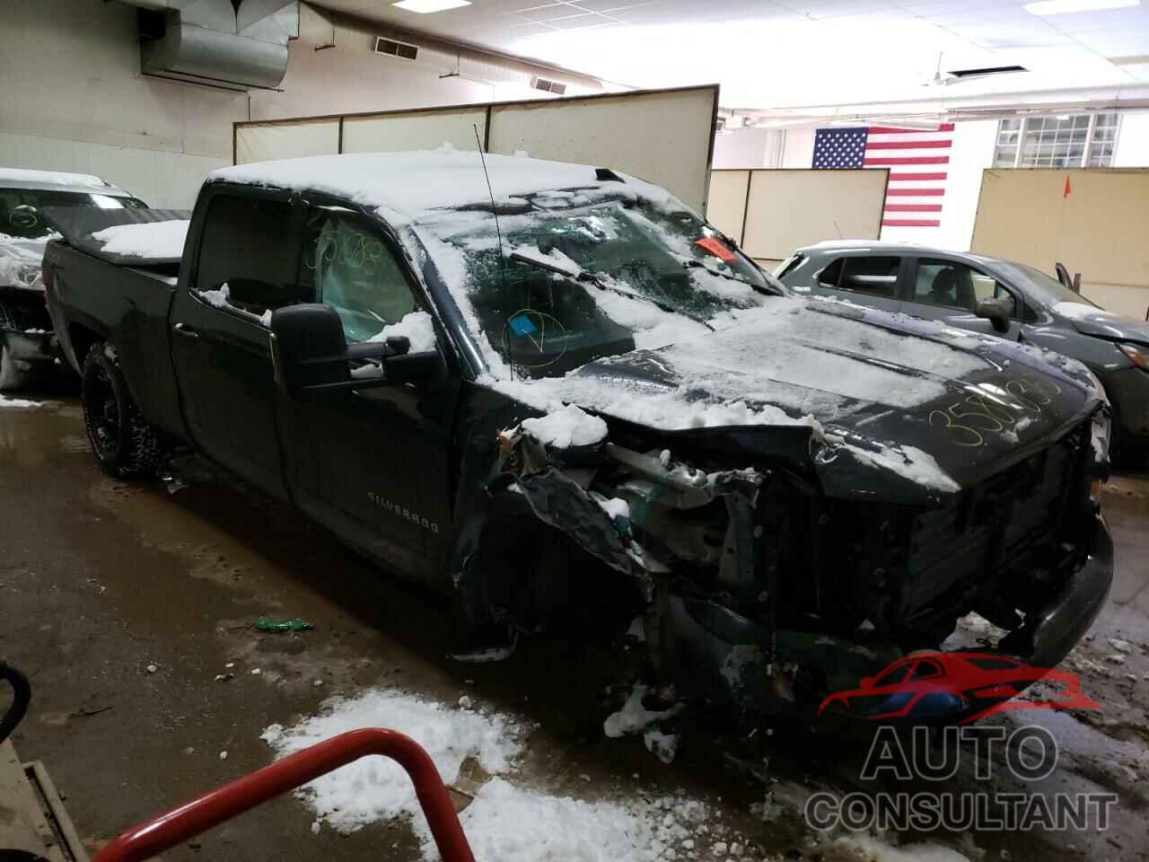 CHEVROLET SILVERADO 2018 - 3GCUKREC5JG393249