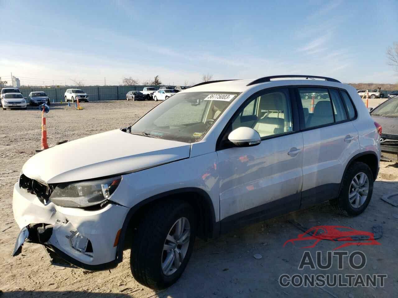 VOLKSWAGEN TIGUAN 2017 - WVGBV7AX8HK017705