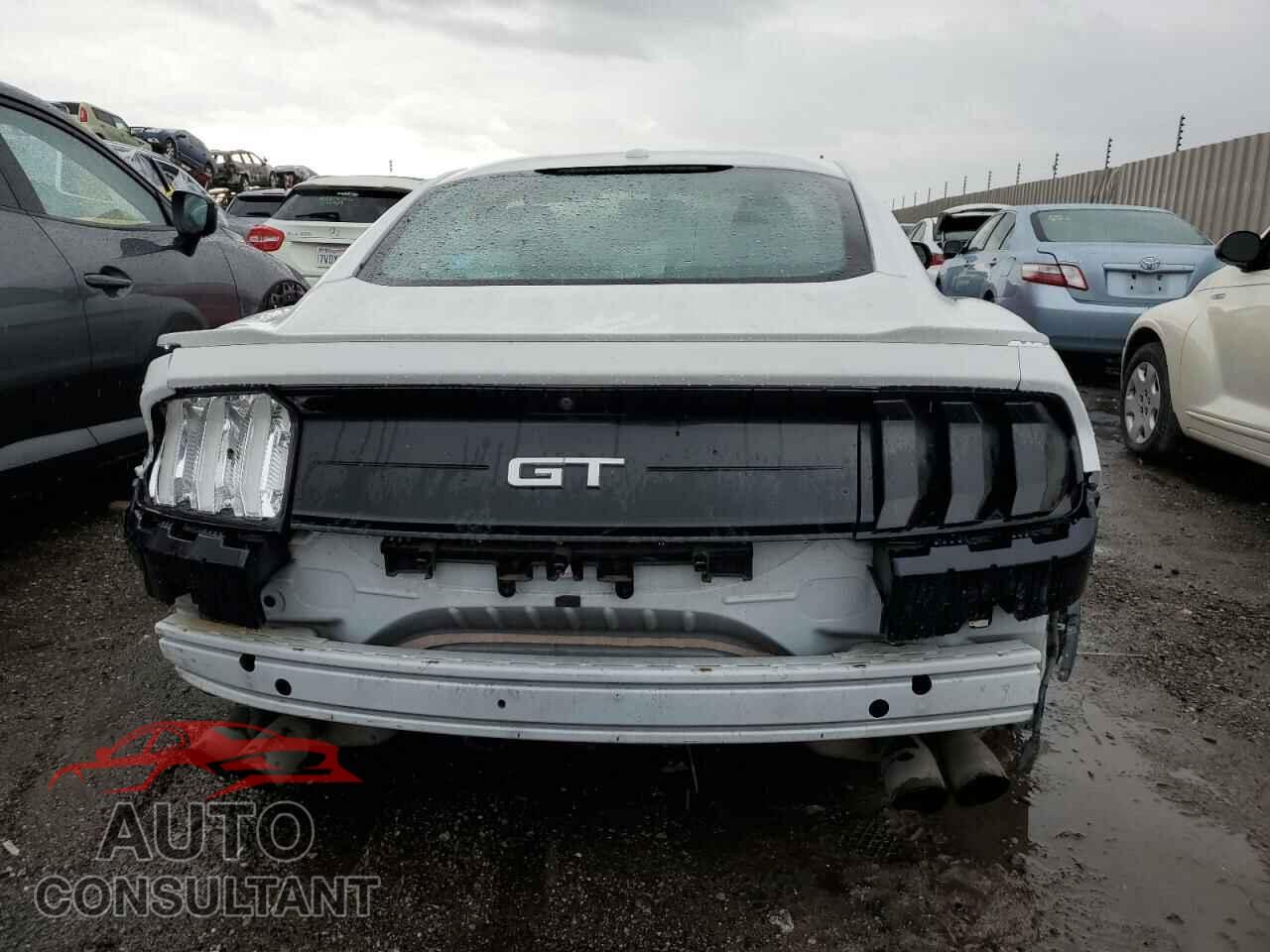 FORD MUSTANG 2018 - 1FA6P8CF1J5156756