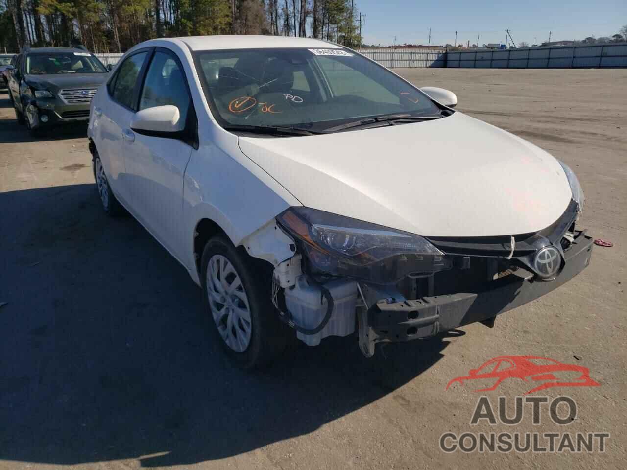 TOYOTA COROLLA 2018 - 5YFBURHE4JP853364
