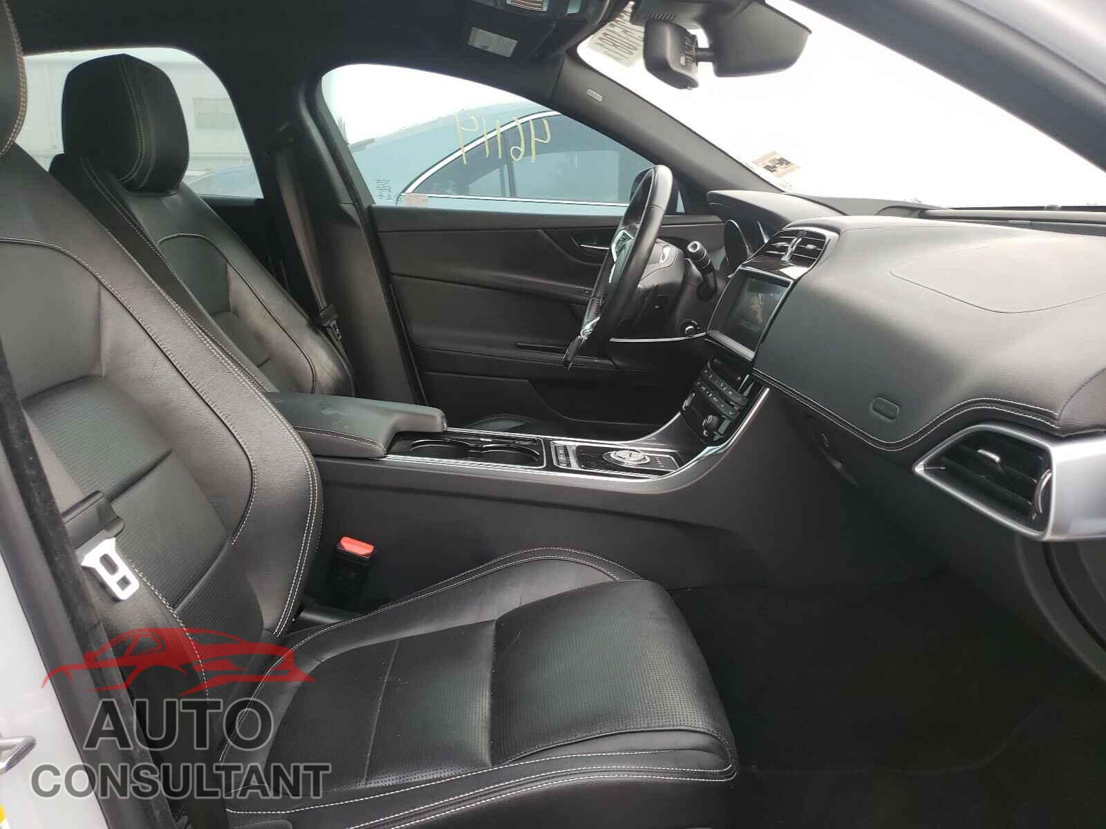 JAGUAR XE 2017 - SAJAF4BVXHA962767