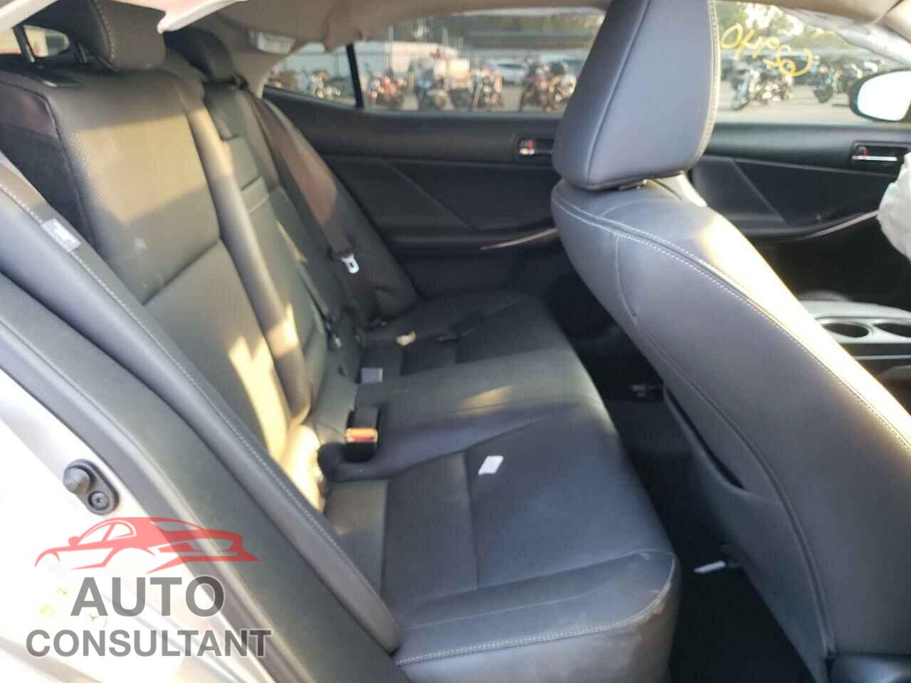 LEXUS IS 2016 - JTHBA1D22G5029776