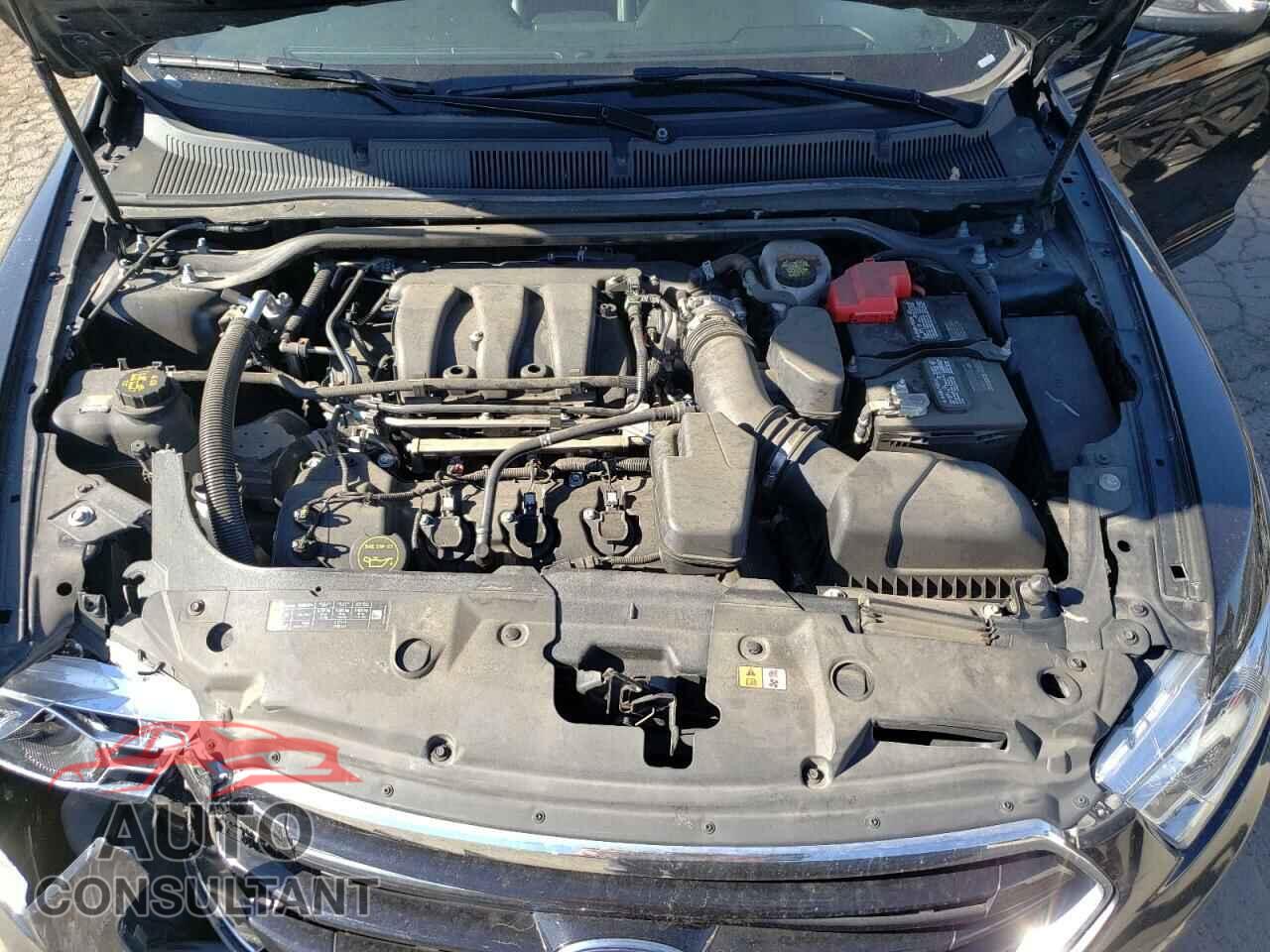FORD TAURUS 2019 - 1FAHP2F83KG110807